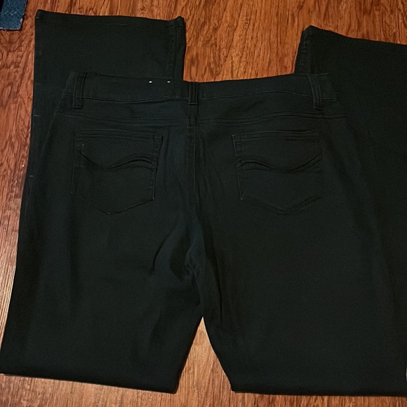 Juniors black pants. - Picture 5 of 6